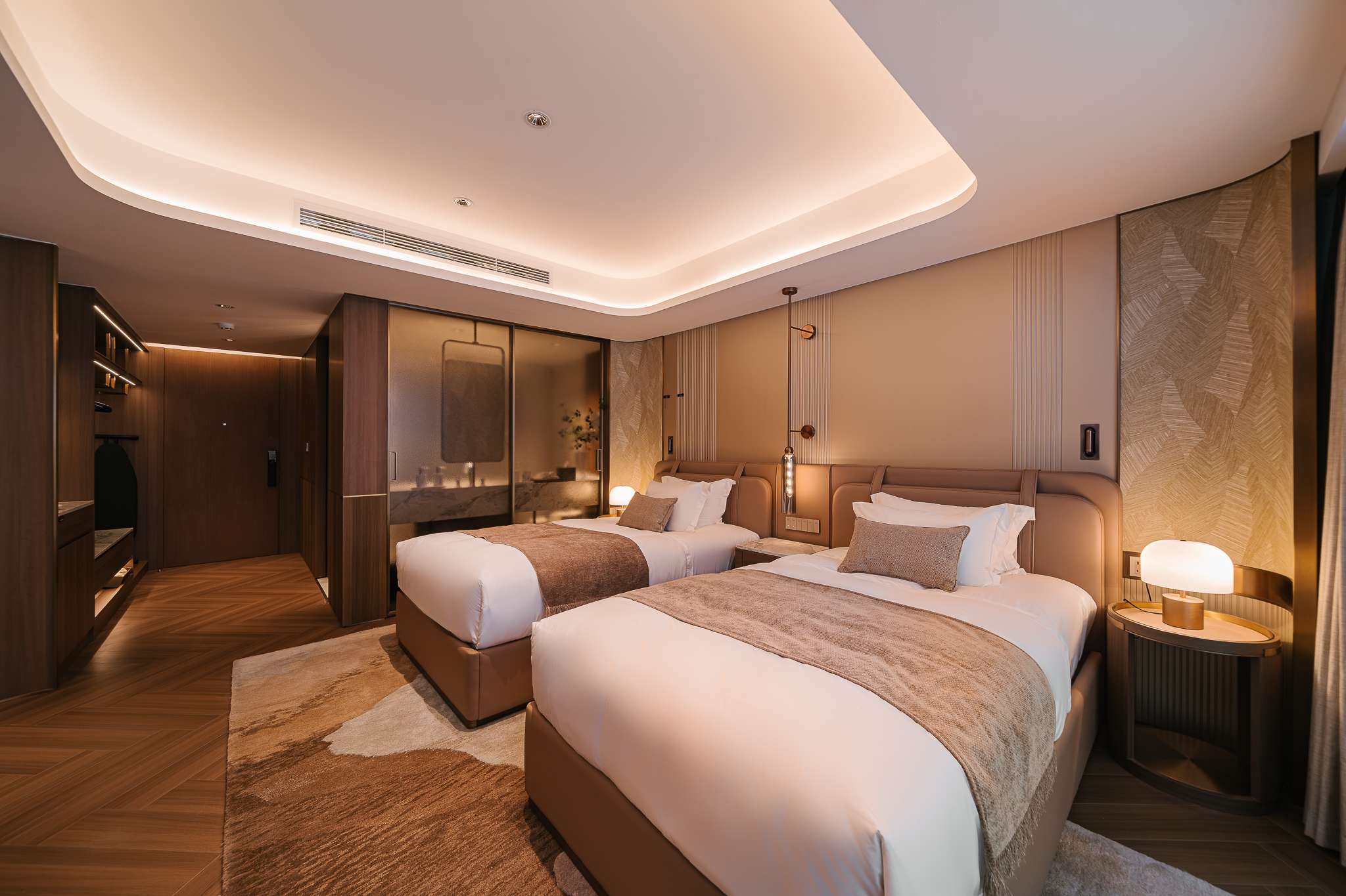 SIGNATURE TWIN SUITE