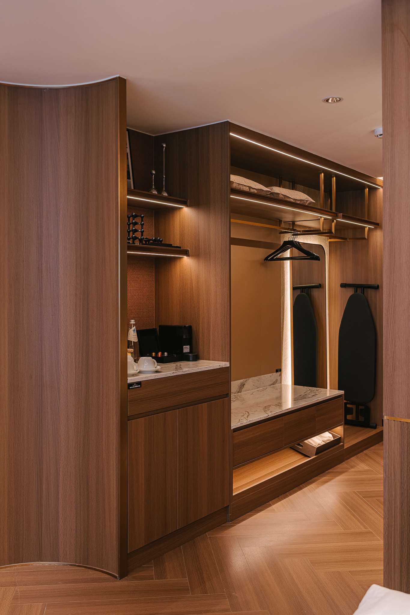 SIGNATURE TWIN SUITE