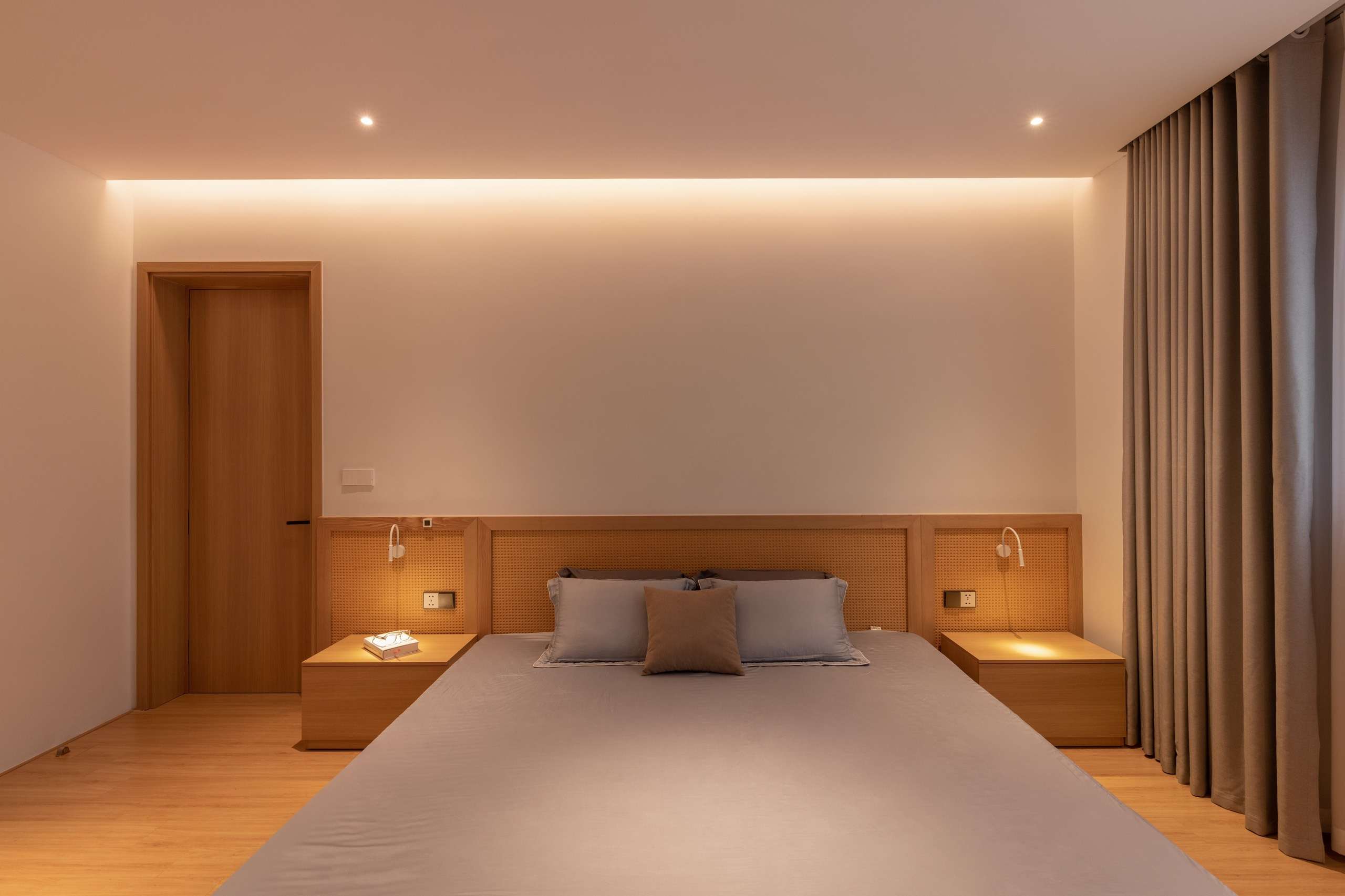 SPLENDORA HOÀI ĐỨC