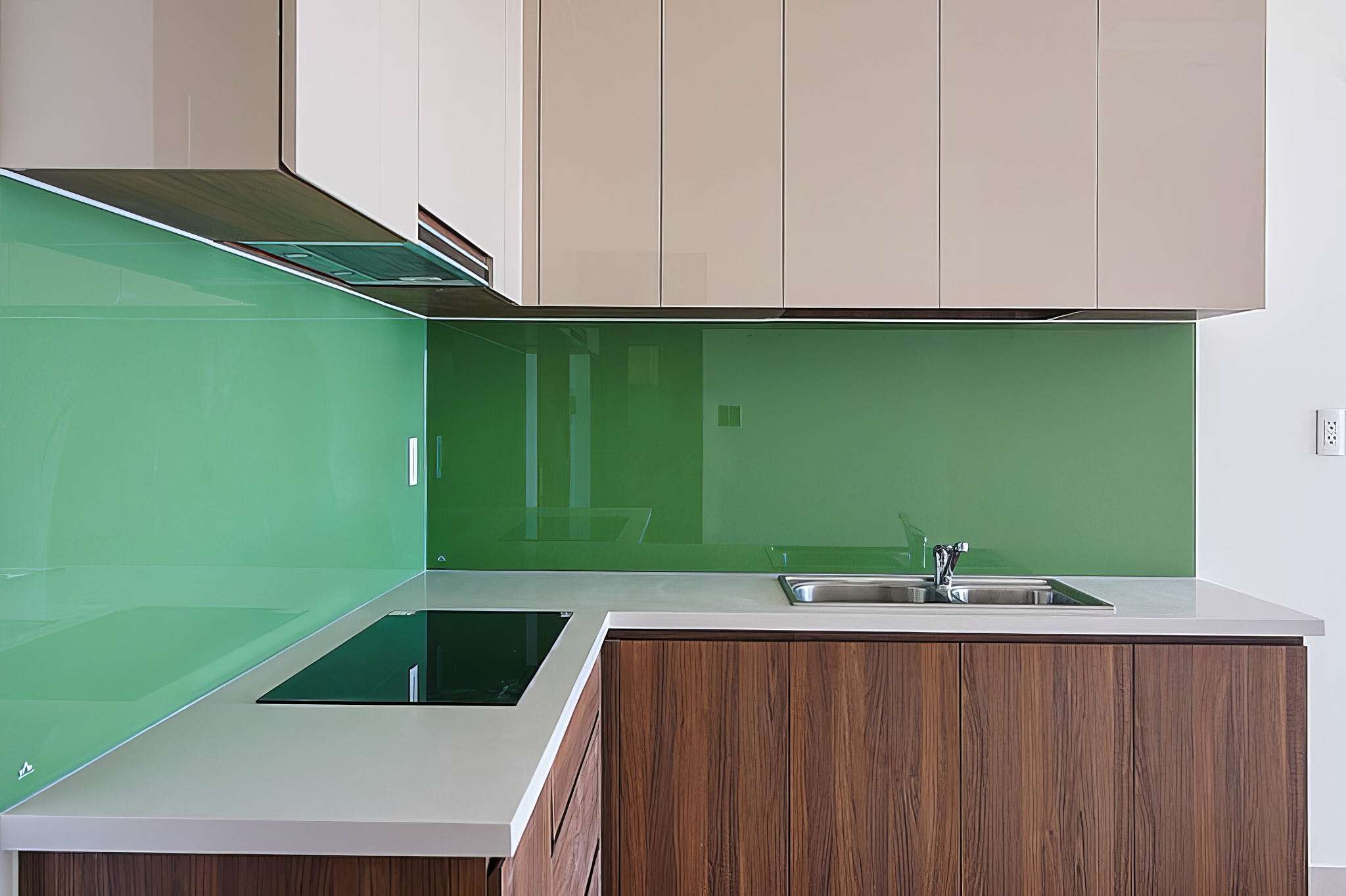 SAIGON RIVERSIDE COMPLEX