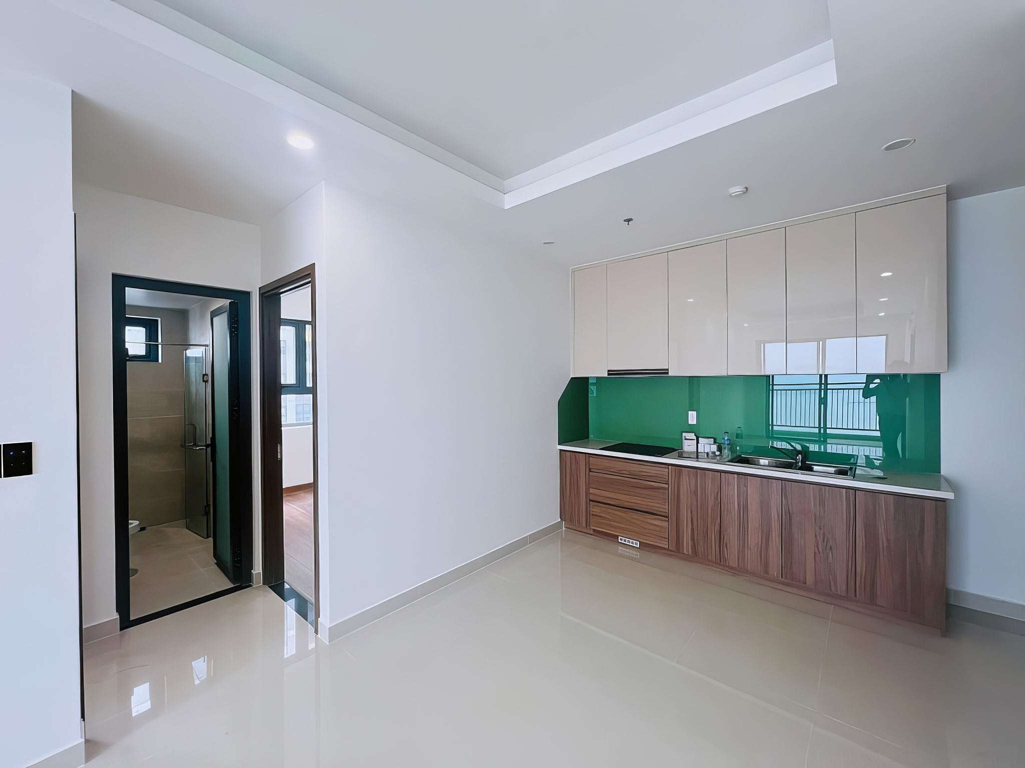 SAIGON RIVERSIDE COMPLEX