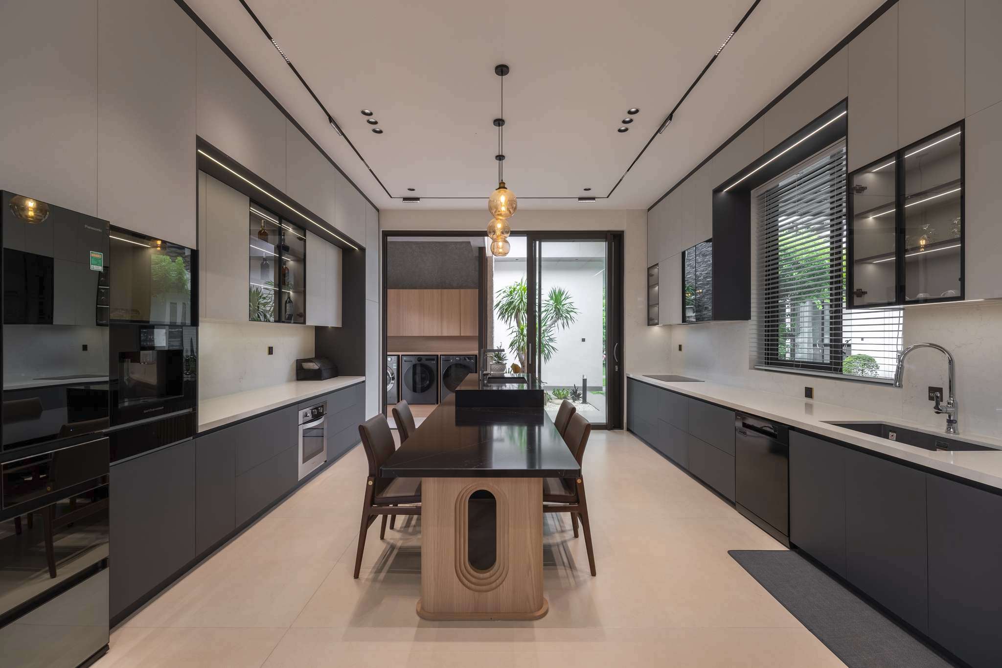 BIỆT THỰ CHÂU ĐỨC