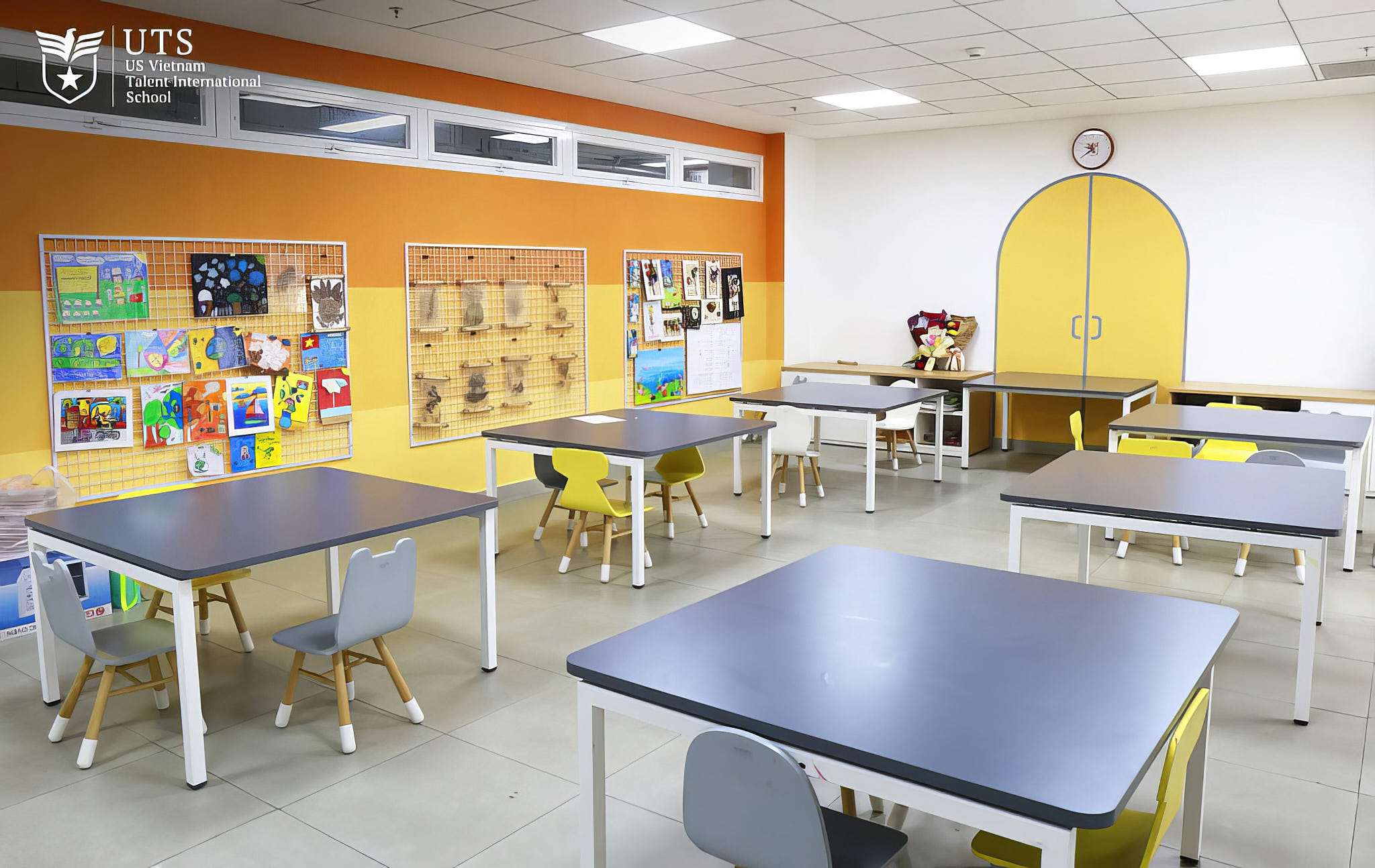 TRƯỜNG HỌC QUỐC TẾ UTS