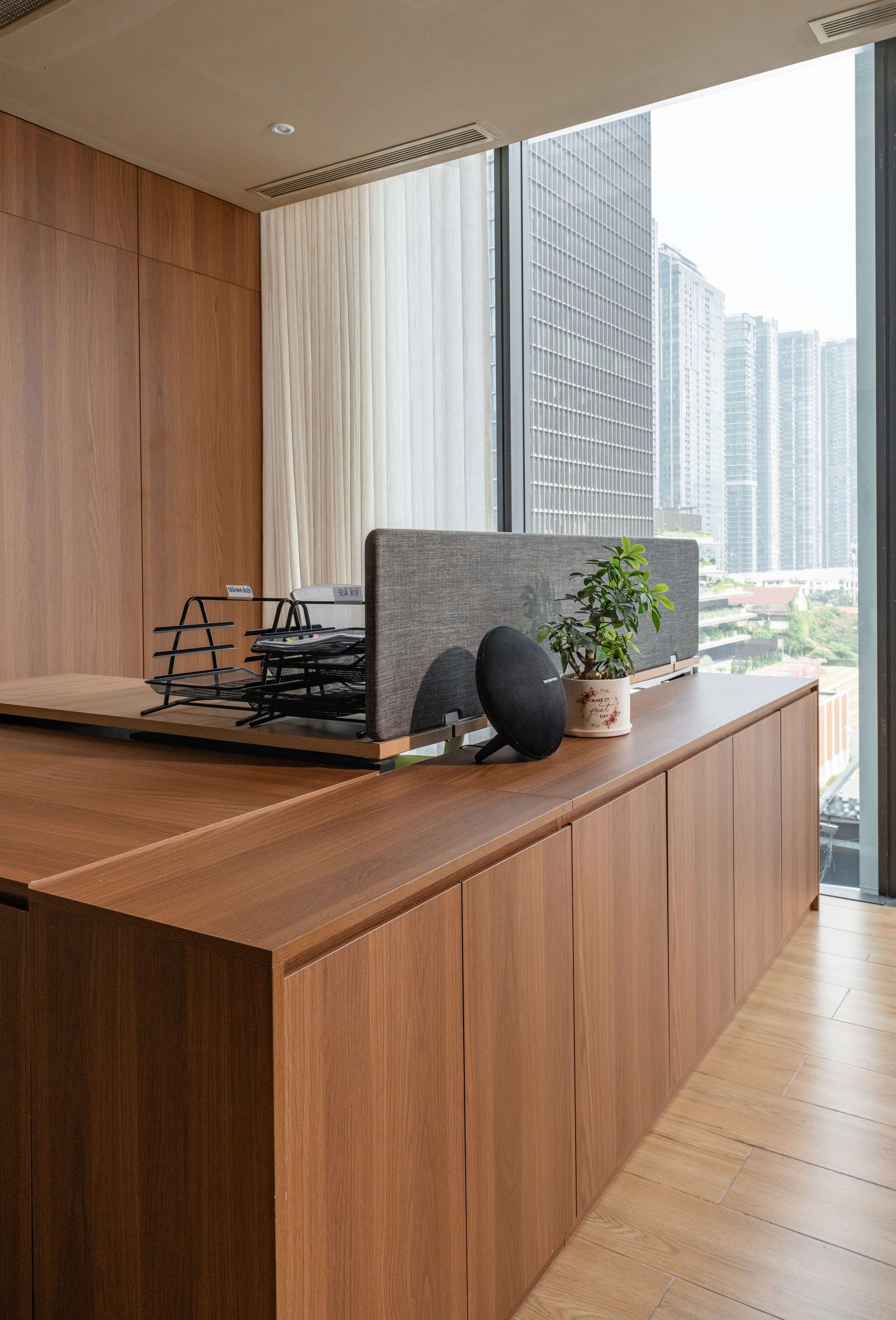 AMPERSAND MANAGEMENT