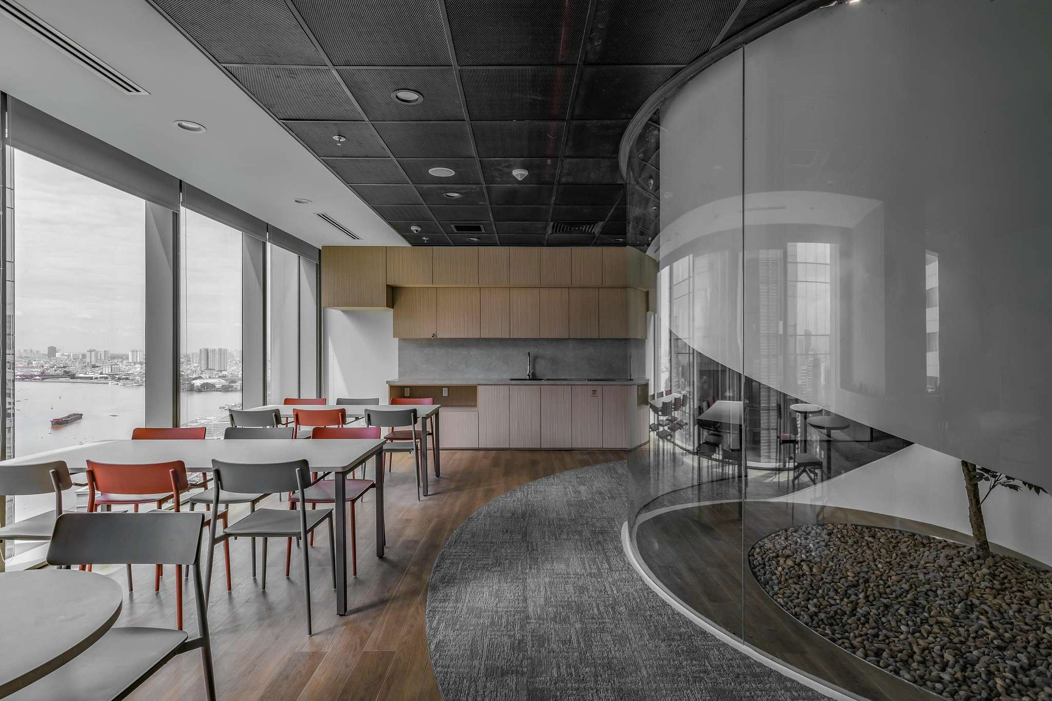 MUFG (MITSUBISHI UFJ FINANCIAL GROUP)