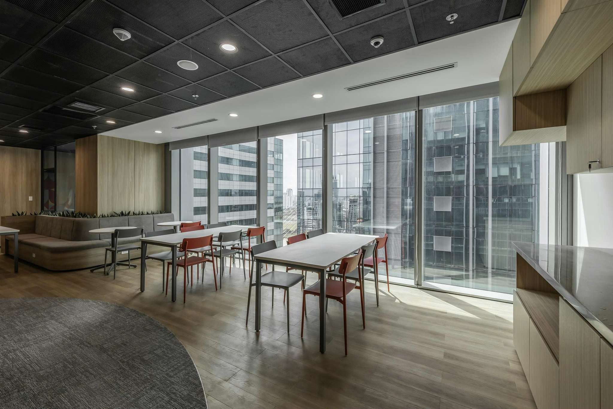 MUFG (MITSUBISHI UFJ FINANCIAL GROUP)