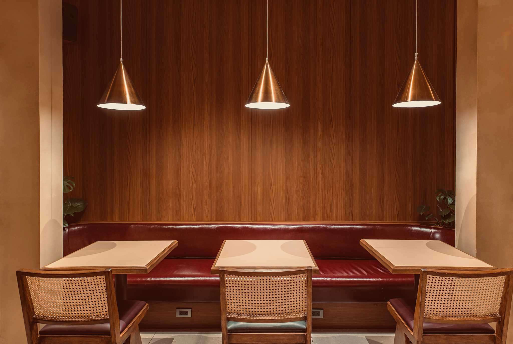 AMPERSAND - THE RUNNING BEAN