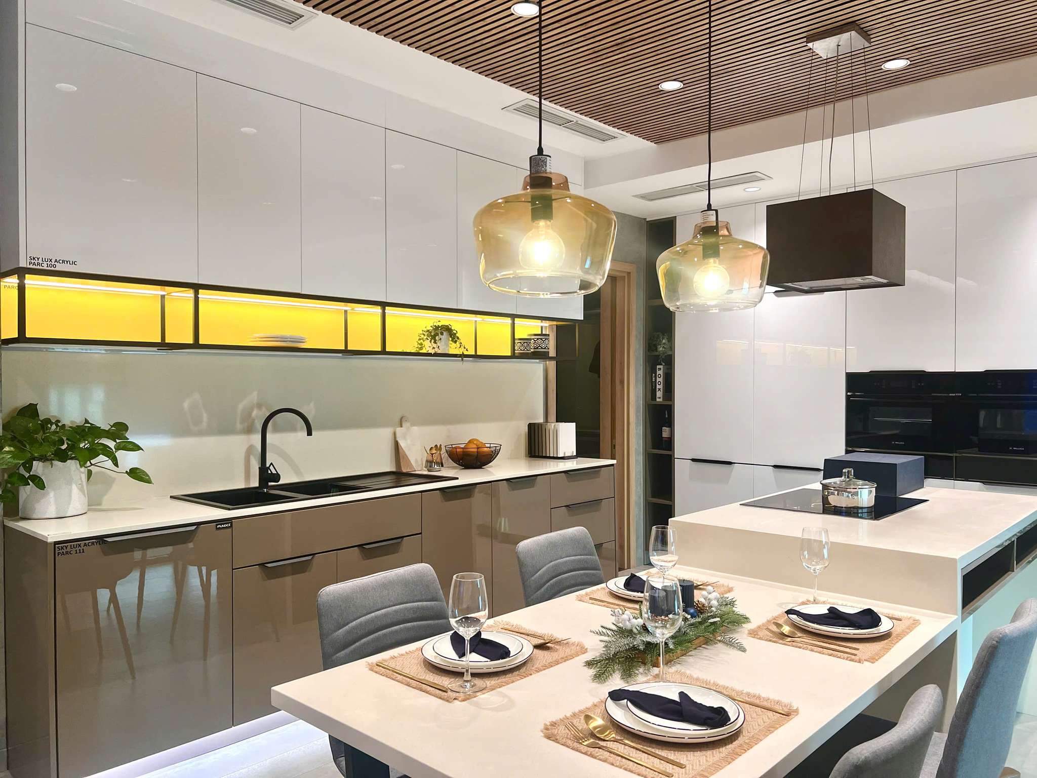 ONE-STOP SHOPPING CENTER ĐÀ NẴNG 140M2