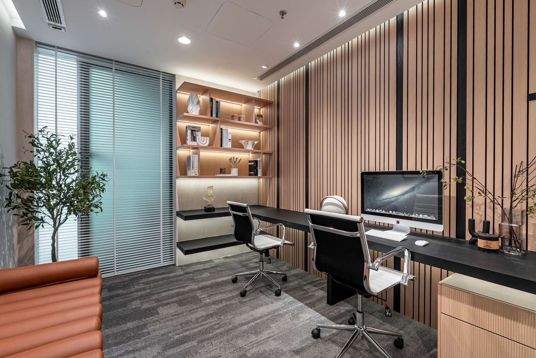 ONE-STOP SHOPPING CENTER  HCM 100M2