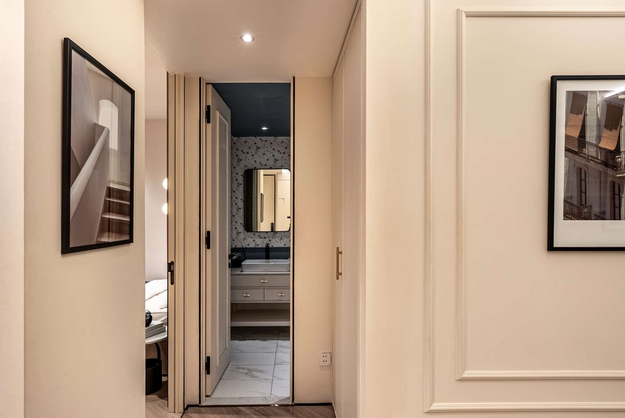 ONE-STOP SHOPPING CENTER HCM 70M2