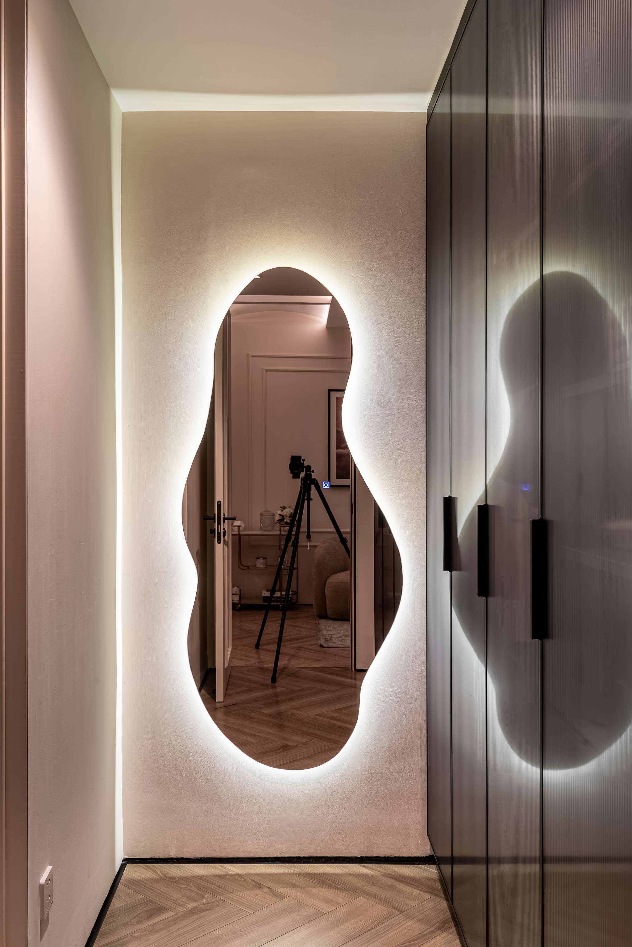 ONE-STOP SHOPPING CENTER HCM 70M2