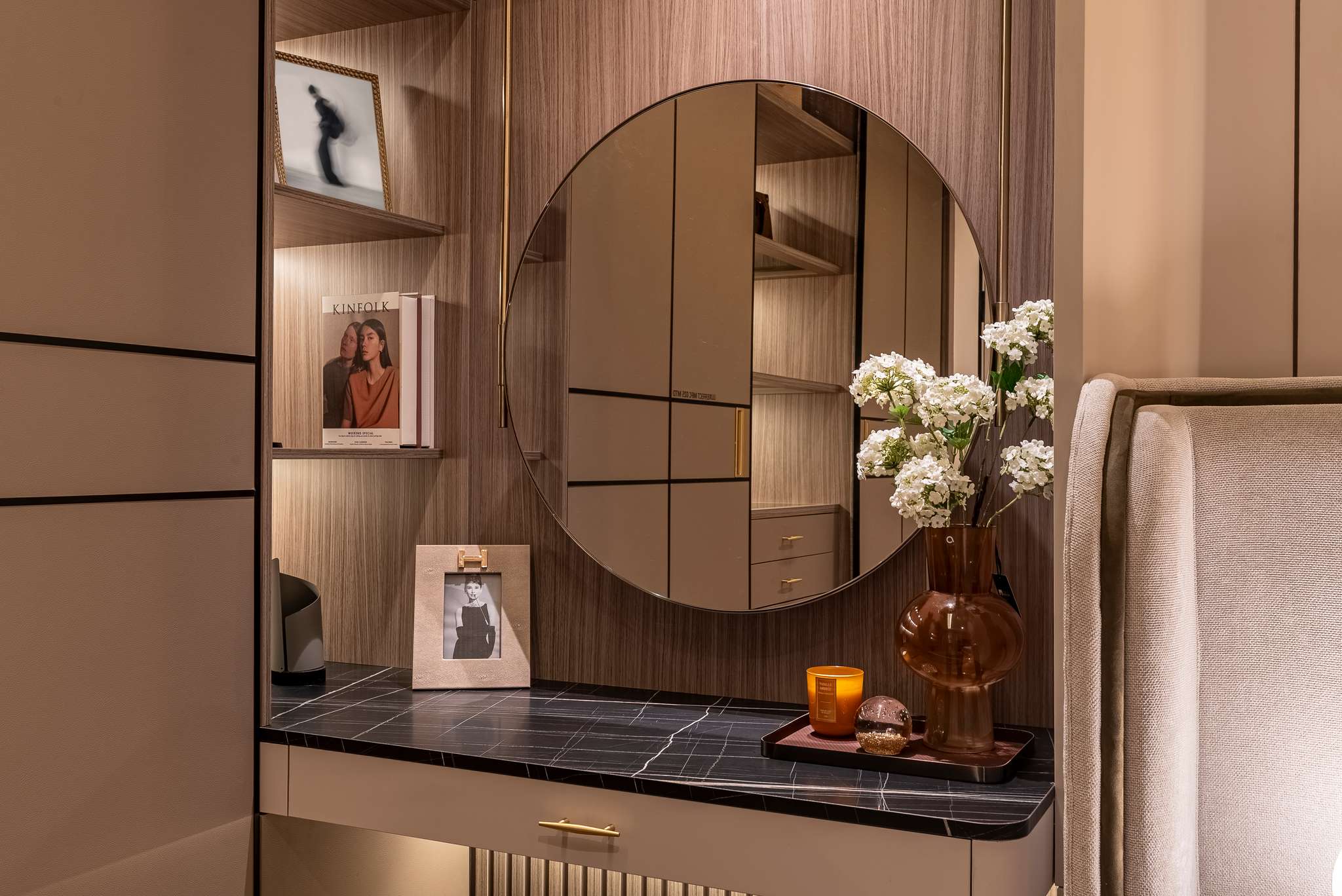 SHOW GALLERY & DESIGN CENTER PHÚ MỸ HƯNG