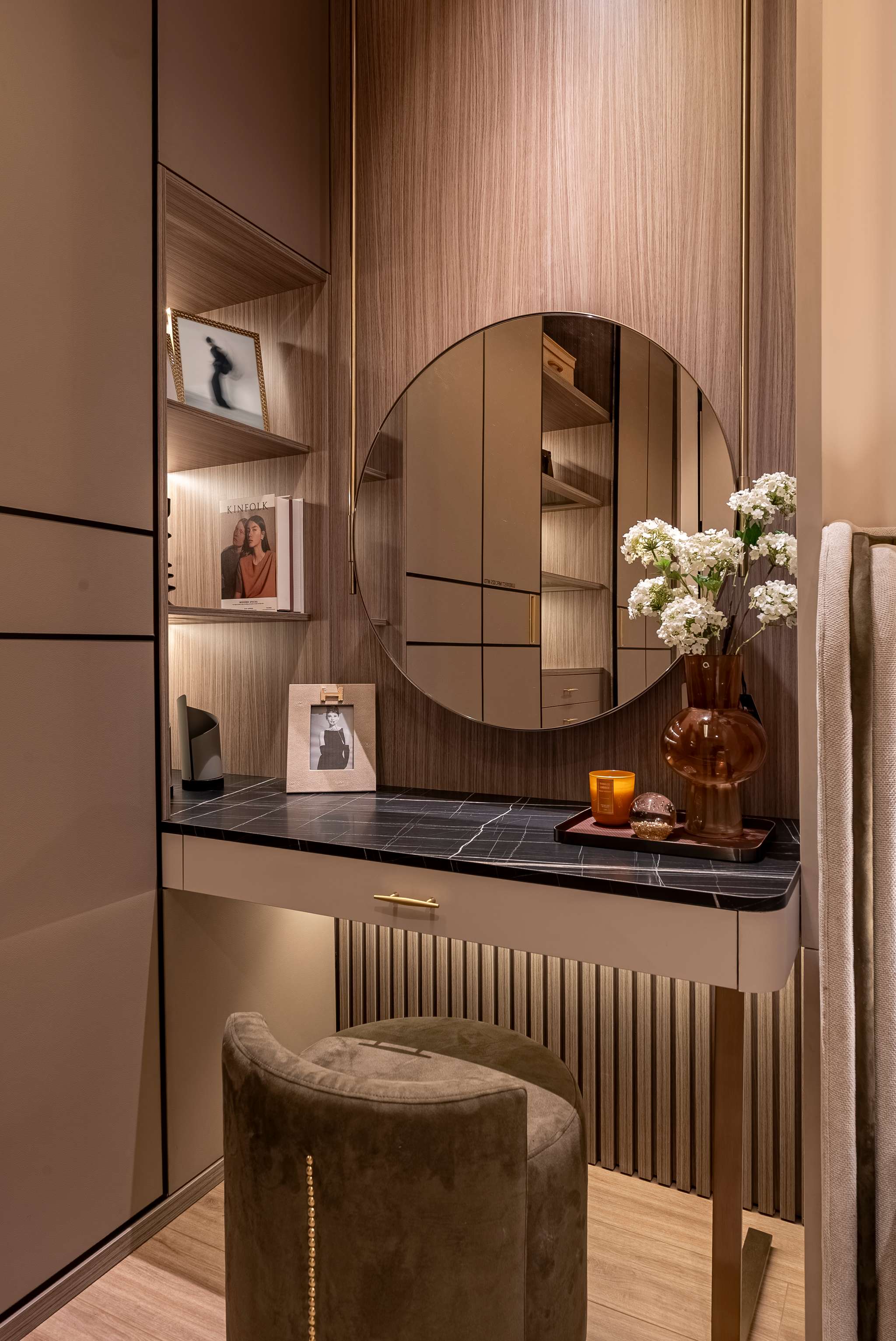 SHOW GALLERY & DESIGN CENTER PHÚ MỸ HƯNG