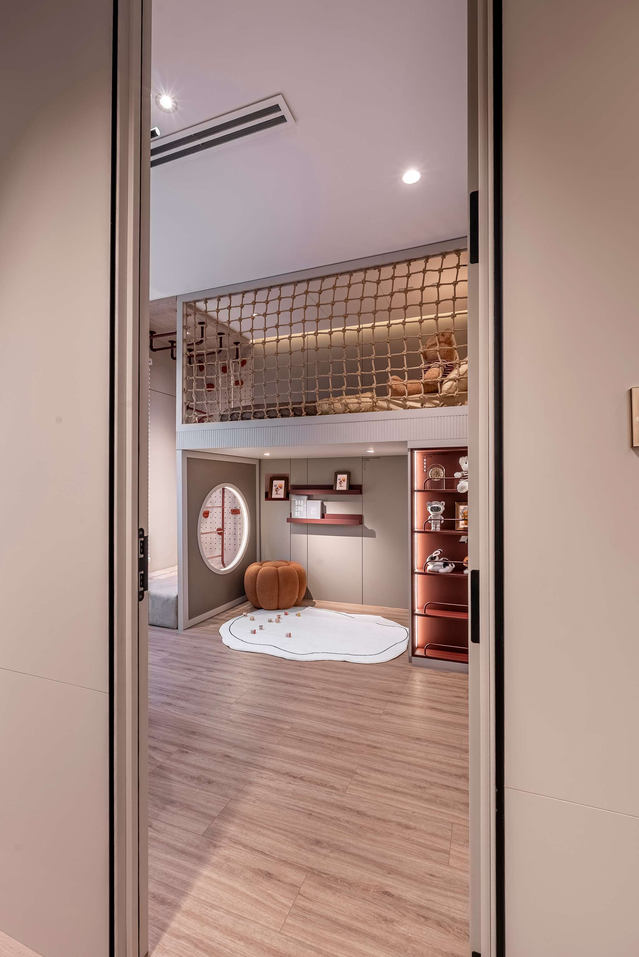 SHOW GALLERY & DESIGN CENTER PHÚ MỸ HƯNG