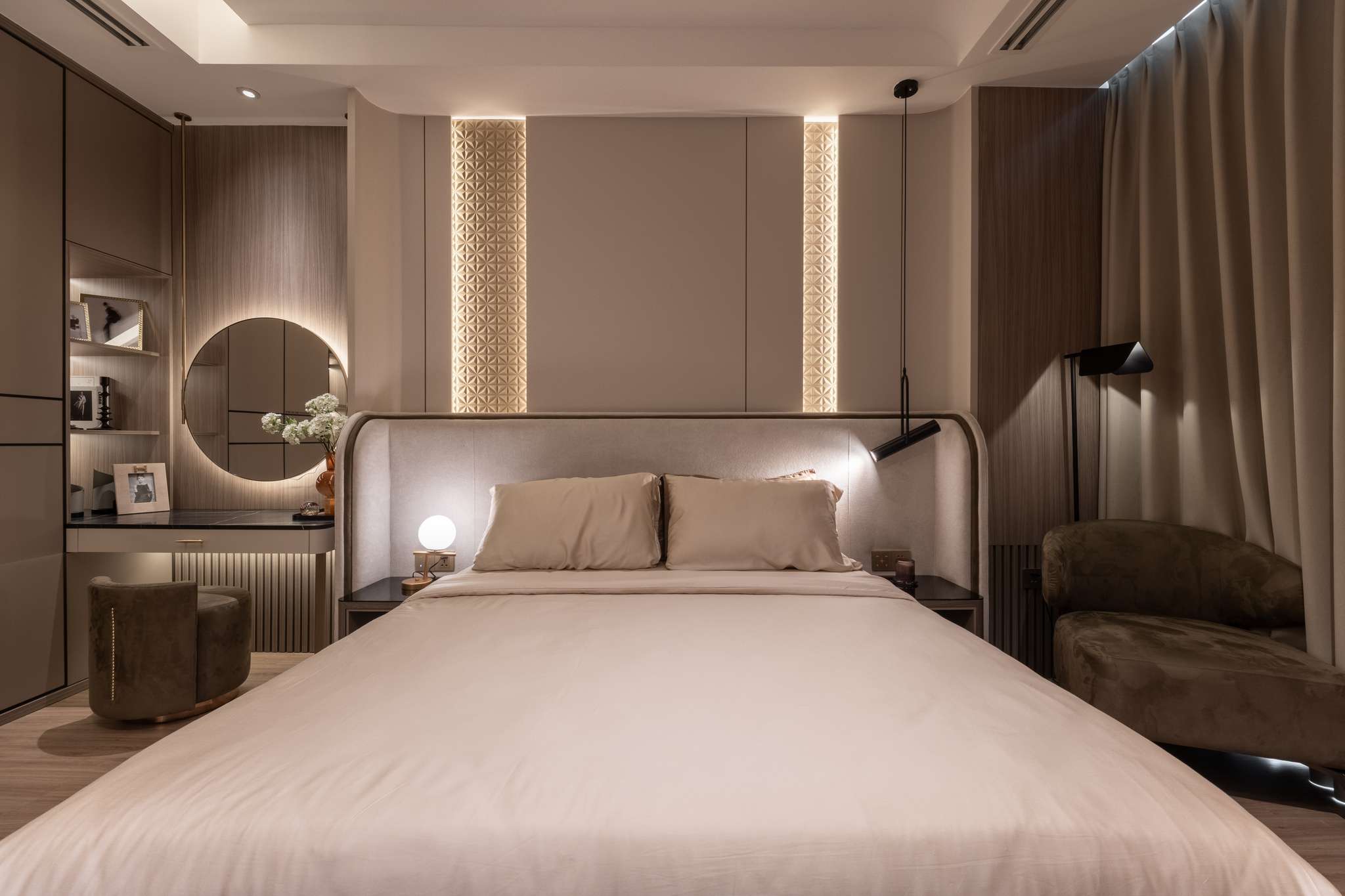 HCM SHOW GALLERY AND DESIGN CENTER (PHƯỜNG TÂN HƯNG)