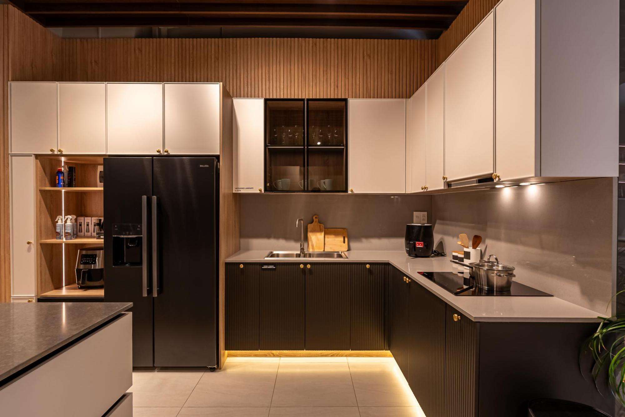 HCM SHOW GALLERY & DESIGN CENTER (PHƯỜNG LONG BÌNH)