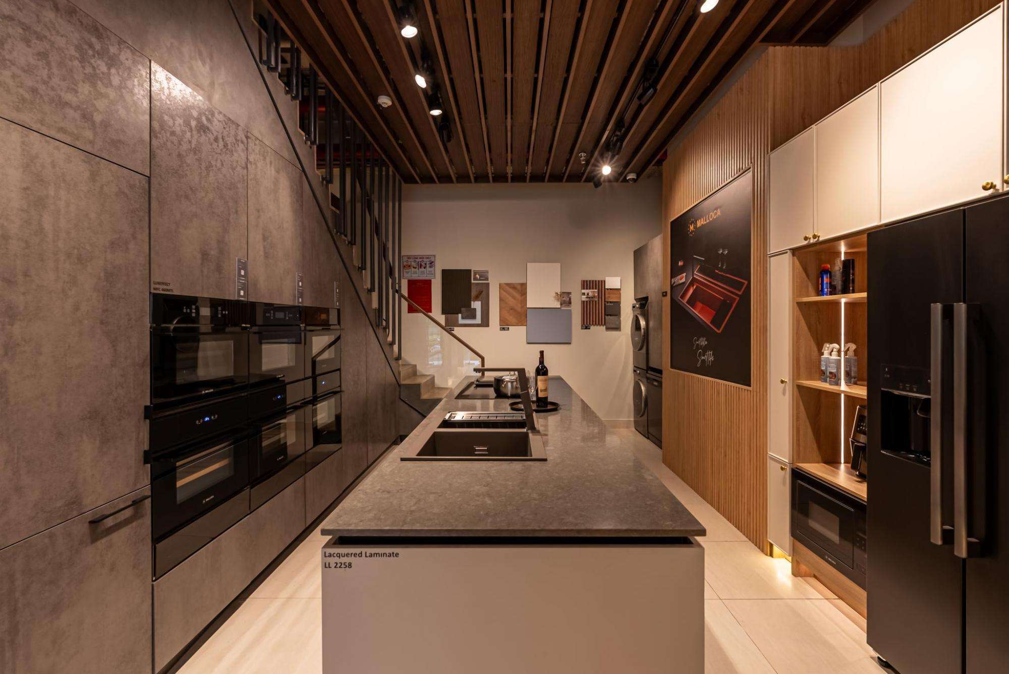 HCM SHOW GALLERY & DESIGN CENTER (PHƯỜNG LONG BÌNH)