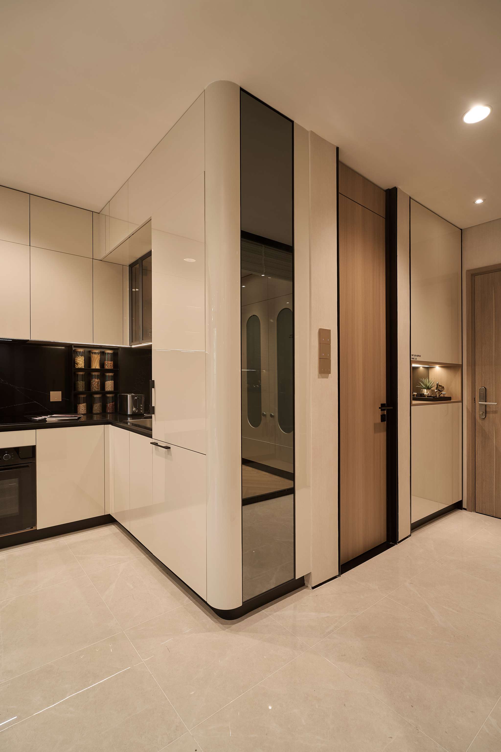 HCM SHOW GALLERY & DESIGN CENTER (PHƯỜNG LONG BÌNH)