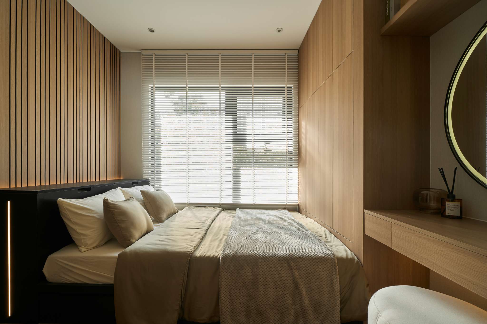 HCM SHOW GALLERY & DESIGN CENTER (PHƯỜNG LONG BÌNH)