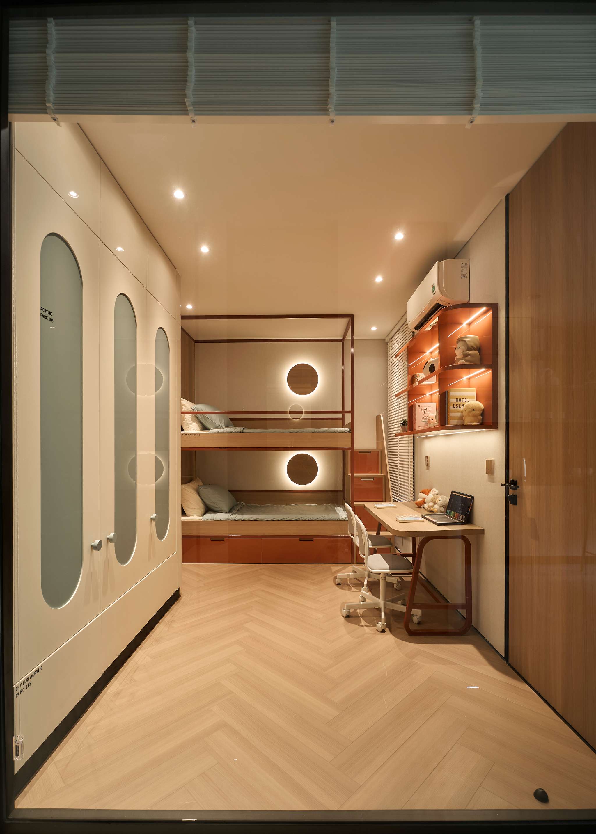 HCM SHOW GALLERY & DESIGN CENTER (PHƯỜNG LONG BÌNH)
