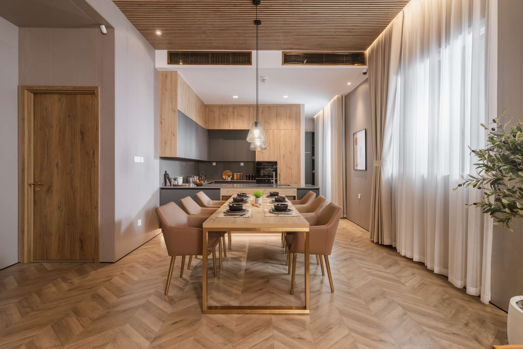 AN CƯỜNG SHOW GALLERY & DESIGN TÂN UYÊN