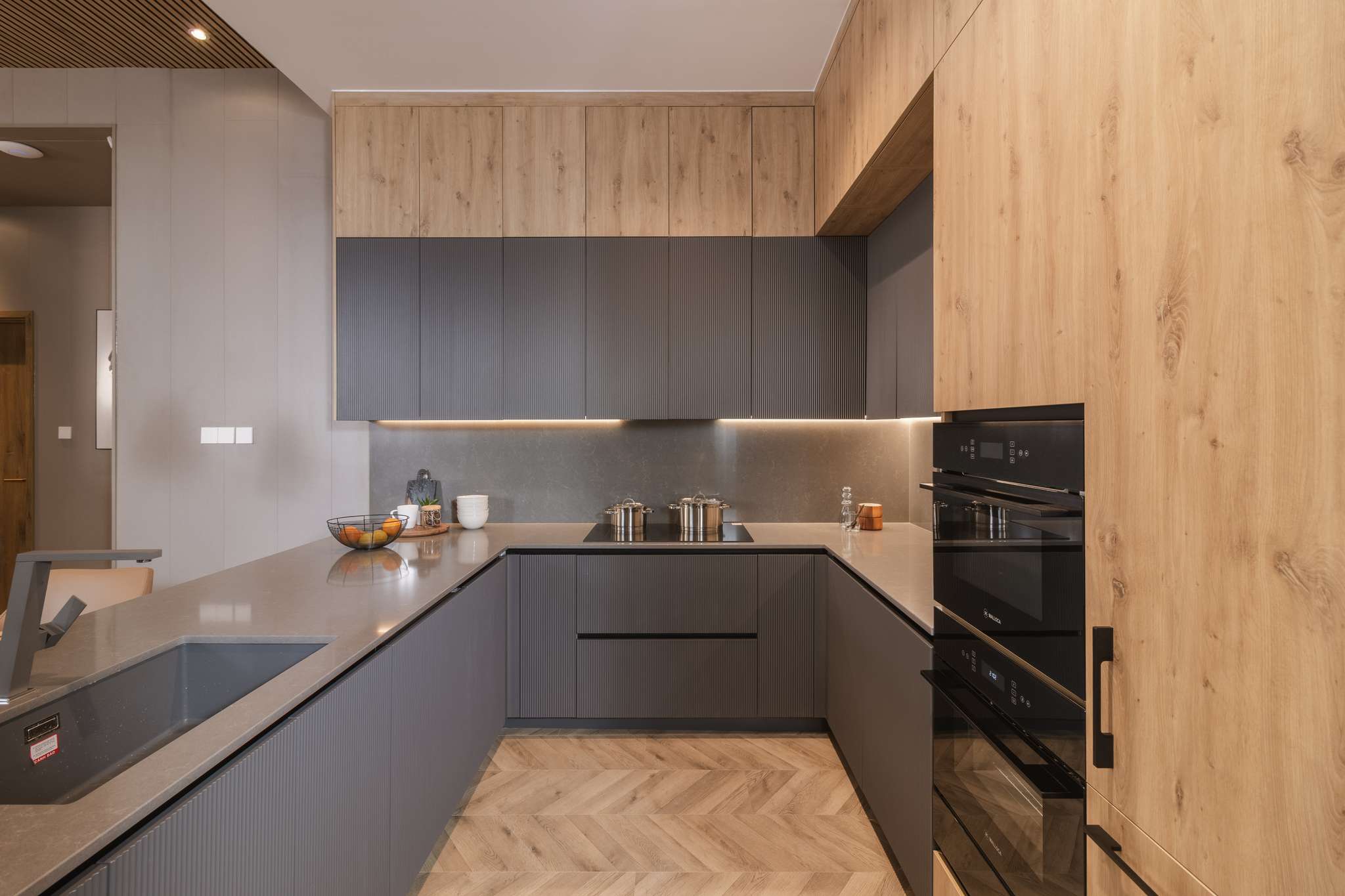 AN CƯỜNG SHOW GALLERY & DESIGN TÂN UYÊN