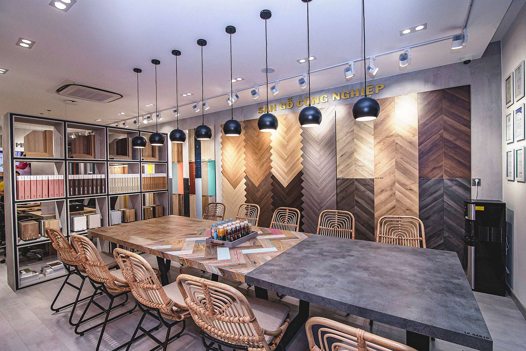 ĐIỂM THAM QUAN HOÀN TOÀN MỚI TẠI ĐÀ NẴNG | SHOWROOM NỘI THẤT MINH TRÂN