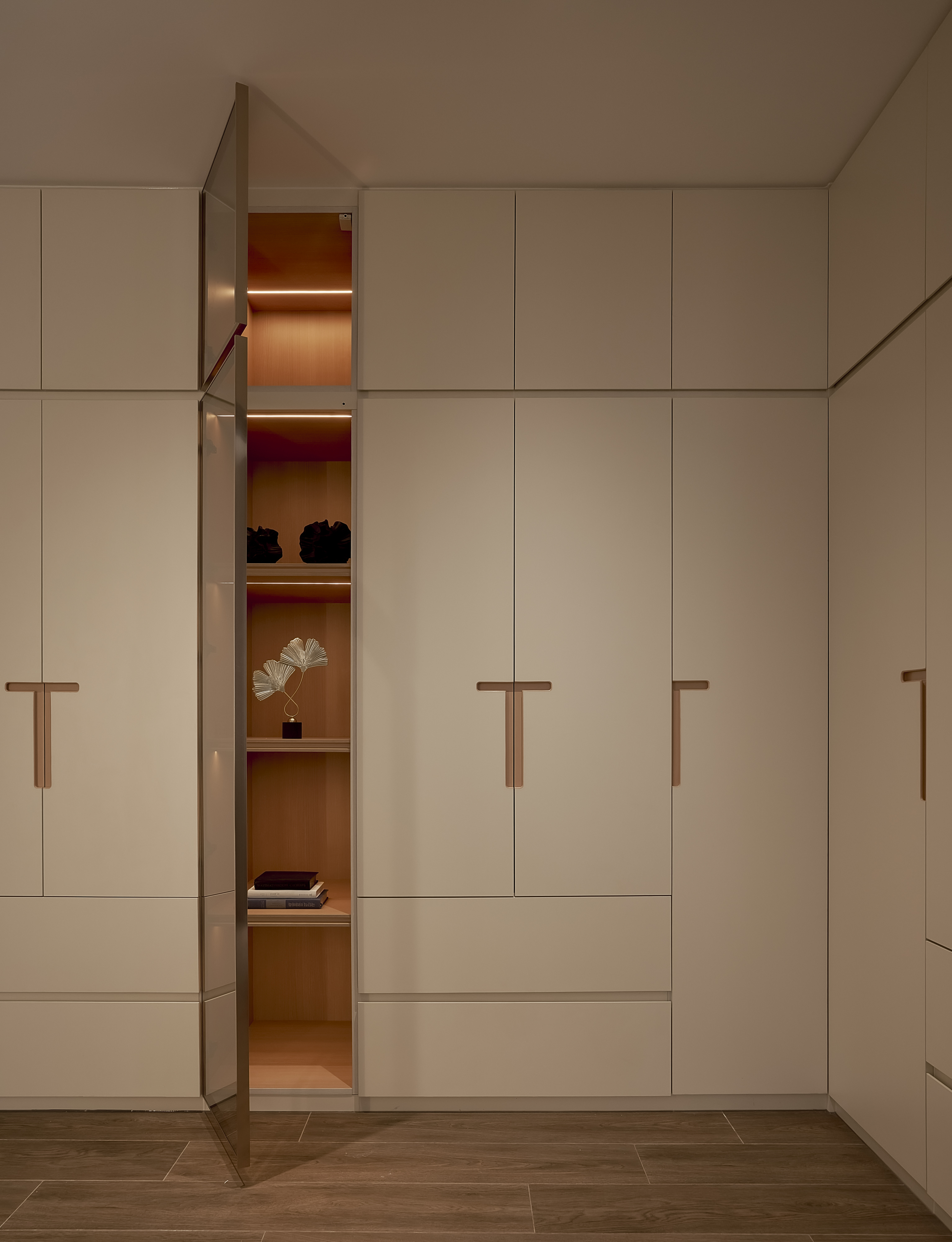 DISTRICT 12 VILLA